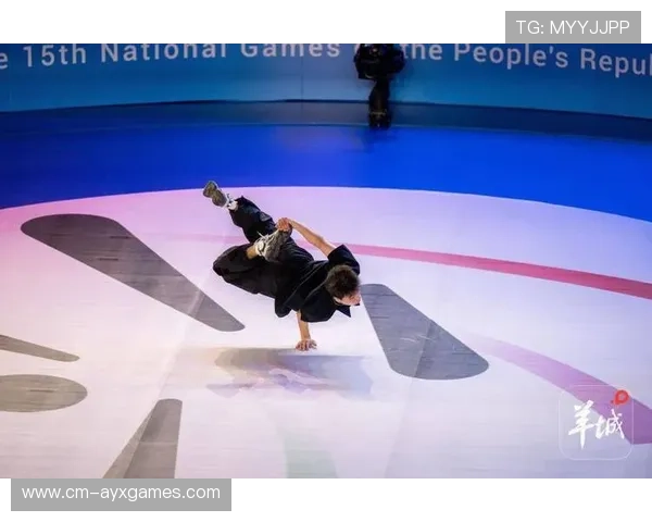 世界冠军赛前跳搞怪热身舞，赛场背后的精彩与欢乐