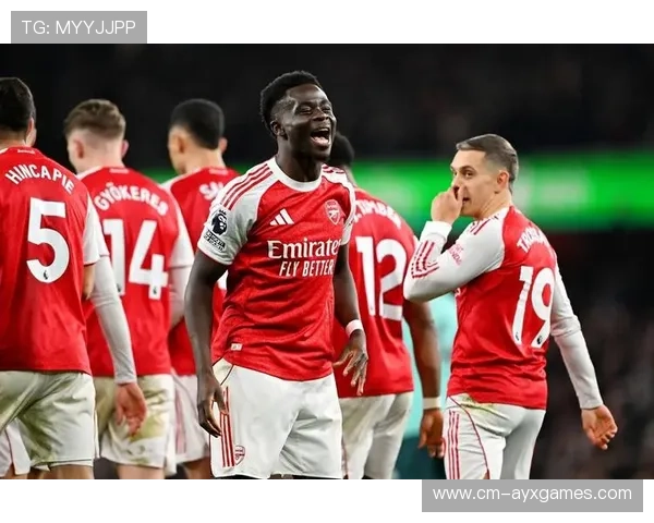 萨卡角球助攻队友头球建功