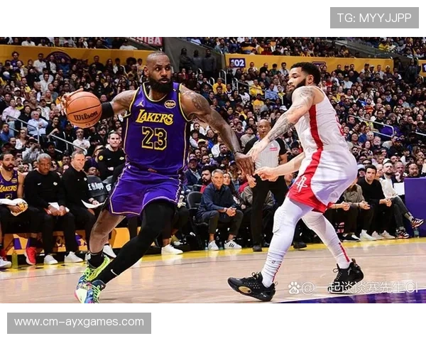 詹姆斯关键时刻头脑冷静,湖人完成绝地逆转 詹姆斯关键时刻头脑冷静,湖人完成绝地逆转